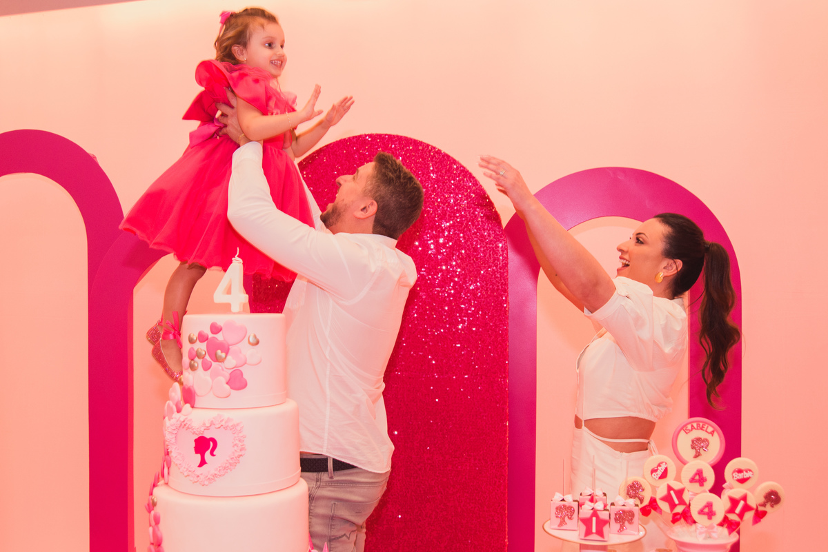 Fotografa familia Curitiba - aniversario barbie 4 anos menina