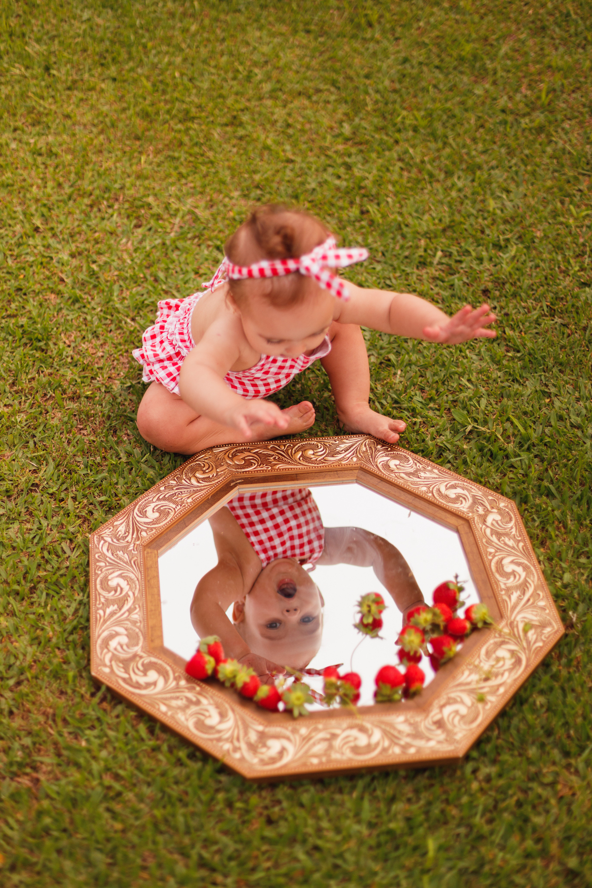 fotografa familia curitiba - ensaio bebe morango SJP