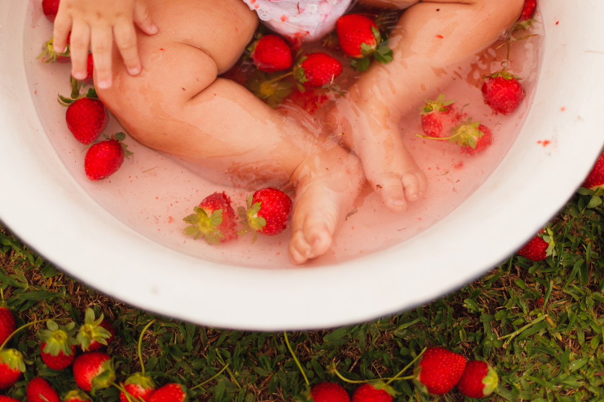 fotografa familia curitiba - ensaio bebe morango SJP