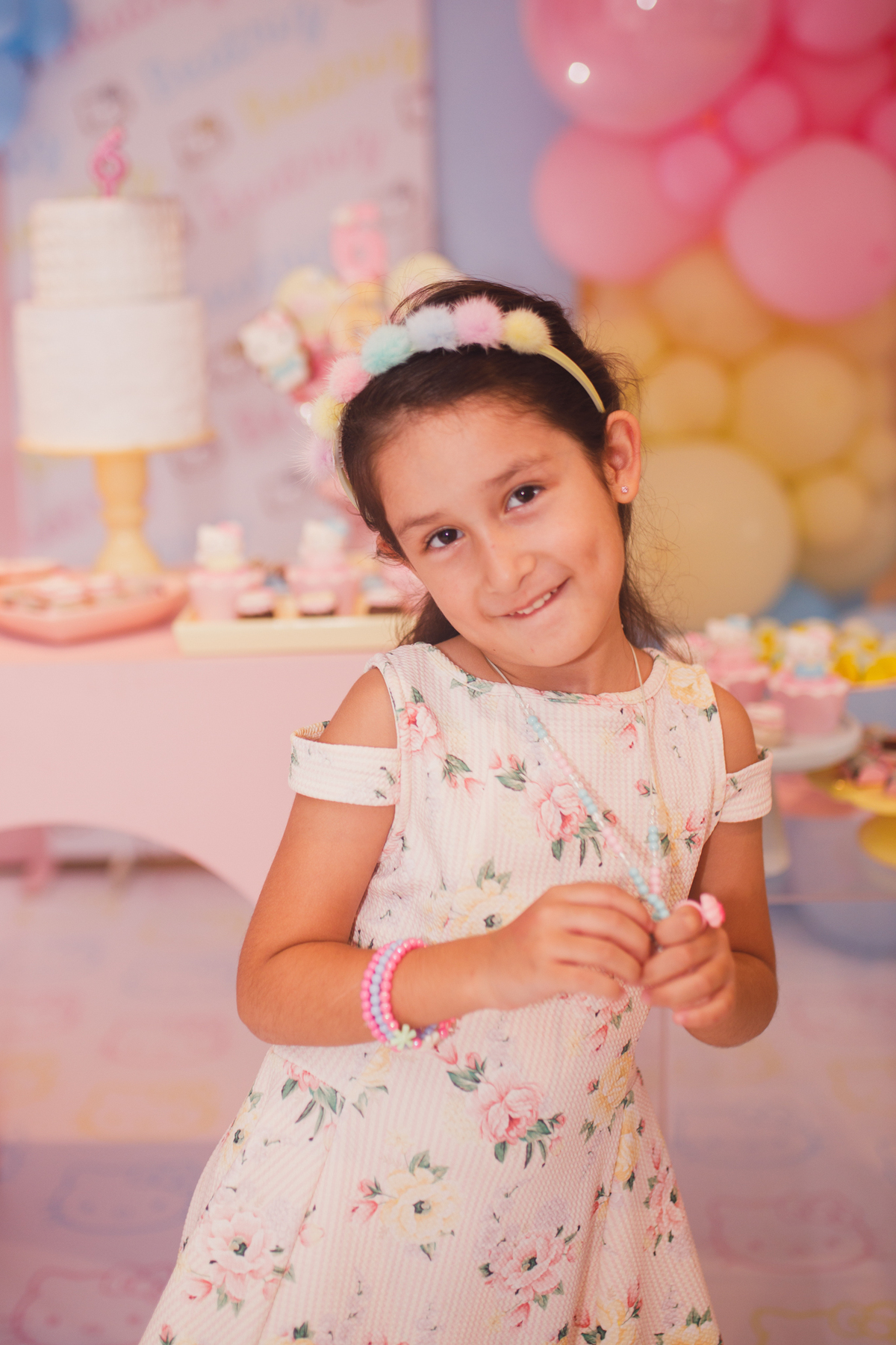 fotografa familia curitiba - aniversário infantil salão de festas  menina