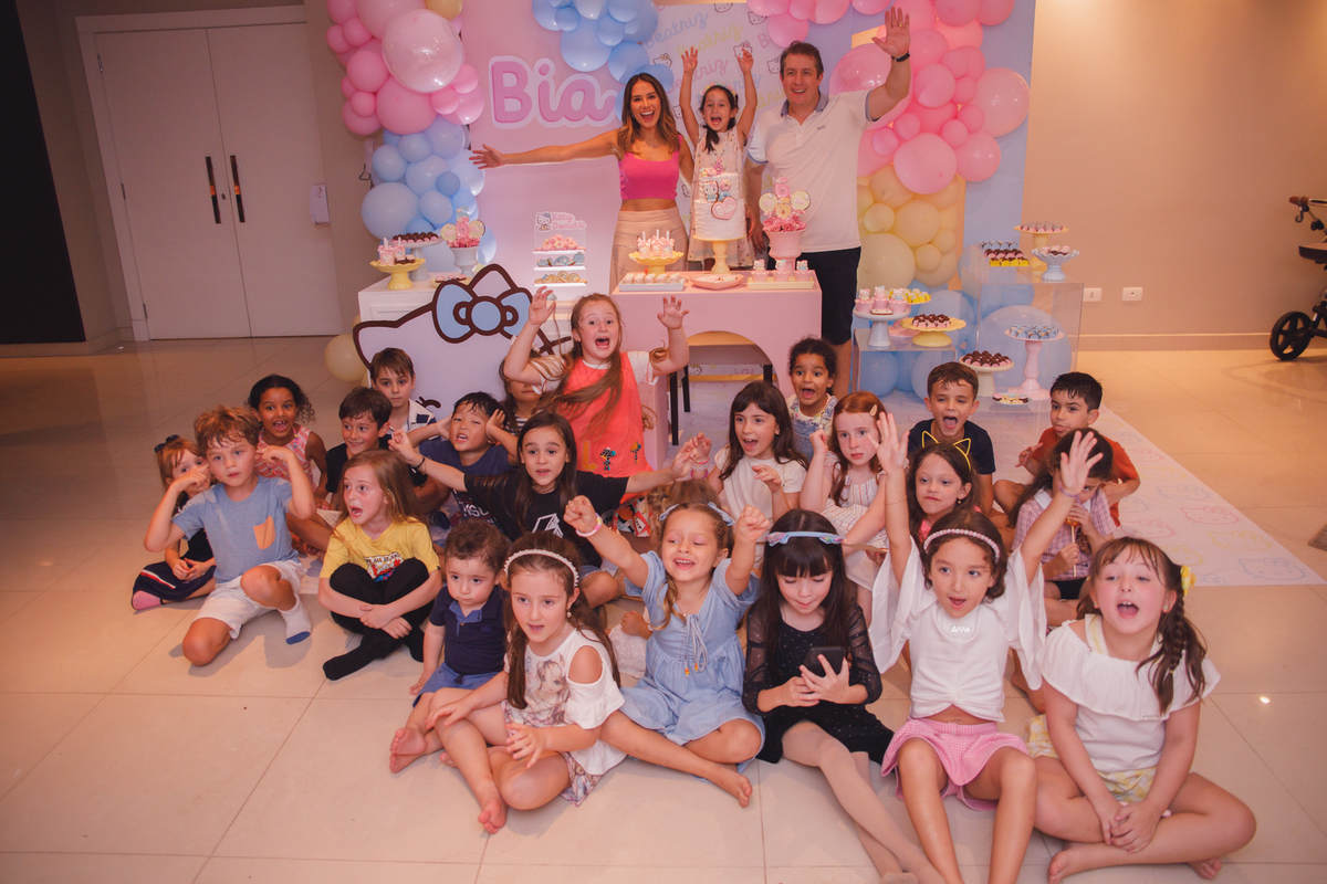 fotografa familia curitiba - aniversário infantil salão de festas  menina