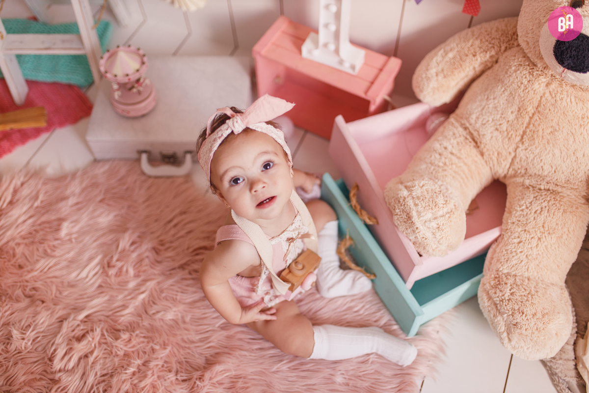 ensaio bebe menina estudio - fotografa familia curitiba