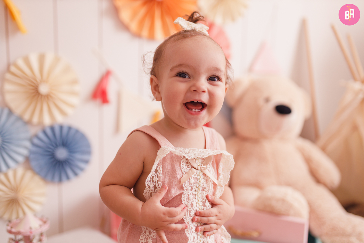 ensaio bebe menina estudio - fotografa familia curitiba