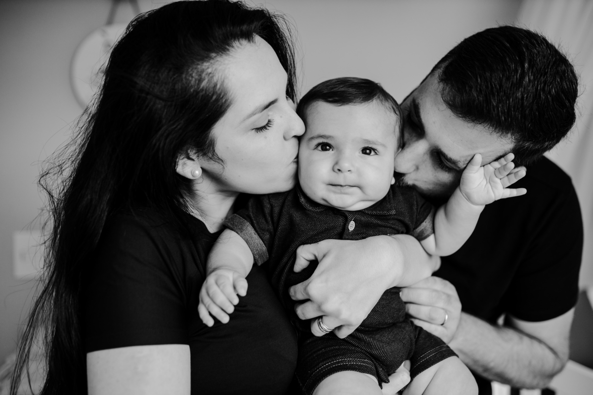 fotografa_familia_curitiba_acompanhamento_emcasa_menino_6meses