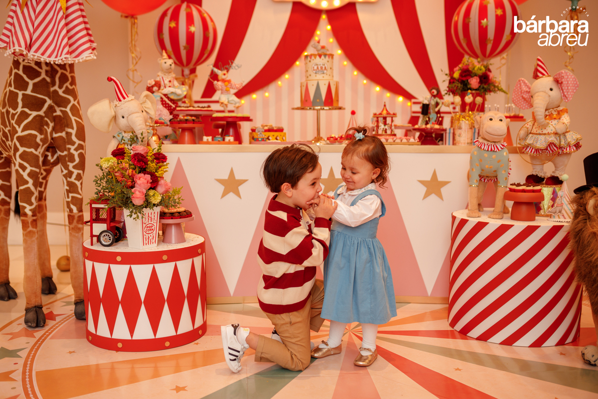 fotografa da familia curitiba - aniversario menina circo