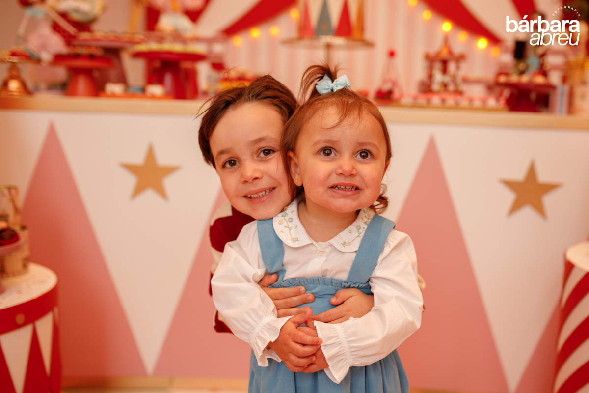 fotografa da familia curitiba - aniversario menina circo