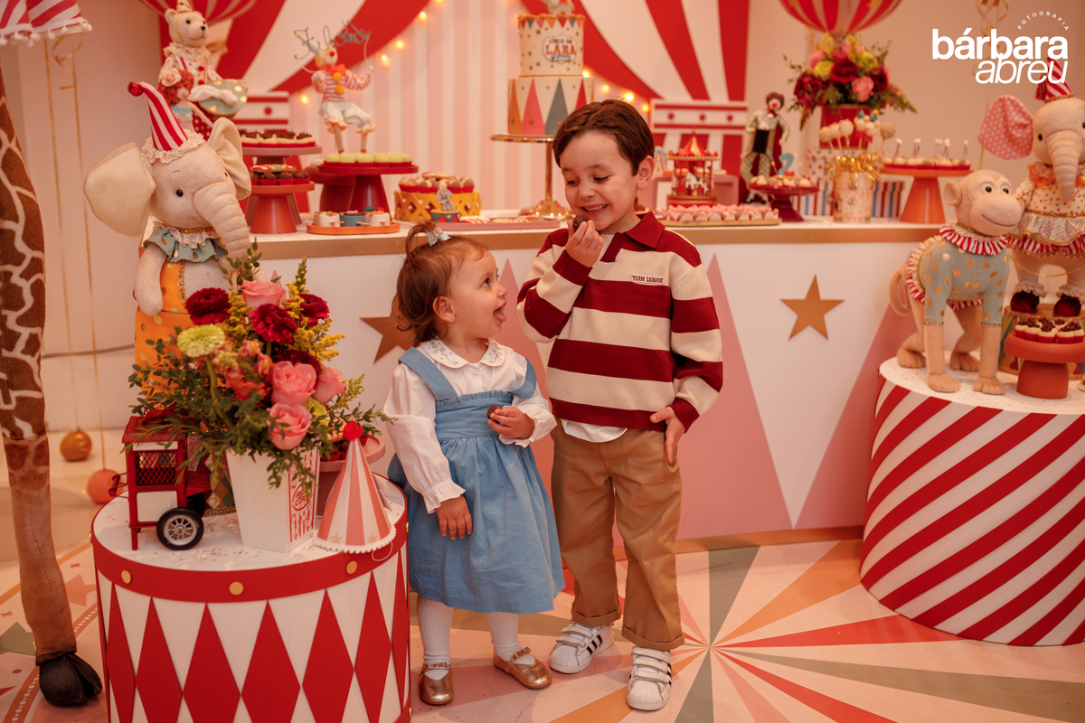 fotografa da familia curitiba - aniversario menina circo
