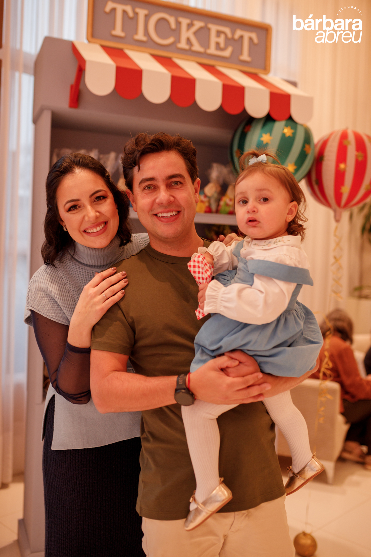 fotografa da familia curitiba - aniversario menina circo