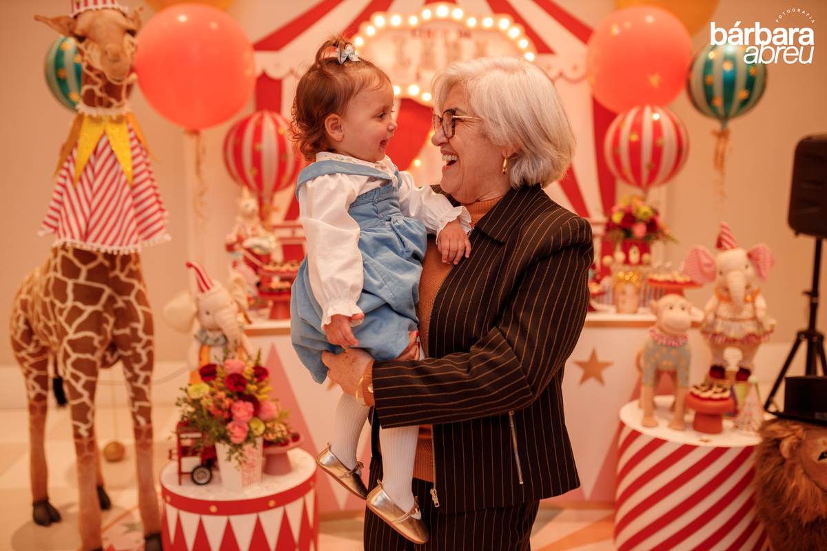 fotografa da familia curitiba - aniversario menina circo