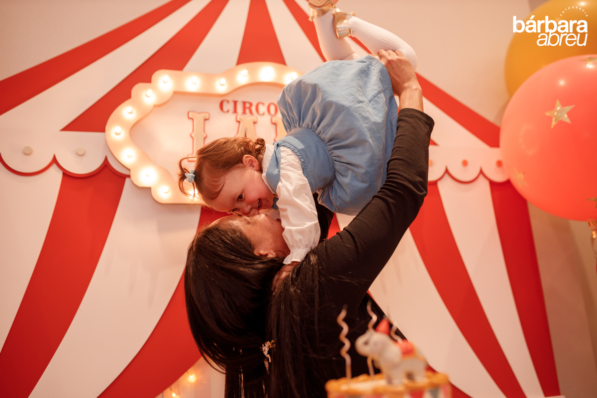 fotografa da familia curitiba - aniversario menina circo