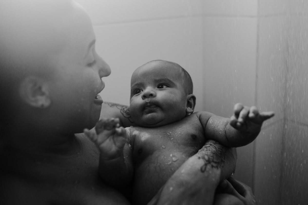fotografa familia curitiba - bebe menino 2 meses em casa lifestyle - barbara abreu