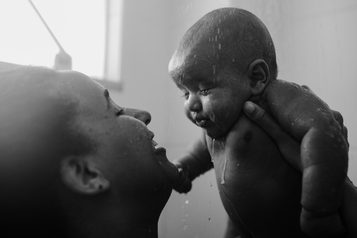 fotografa familia curitiba - bebe menino 2 meses em casa lifestyle - barbara abreu
