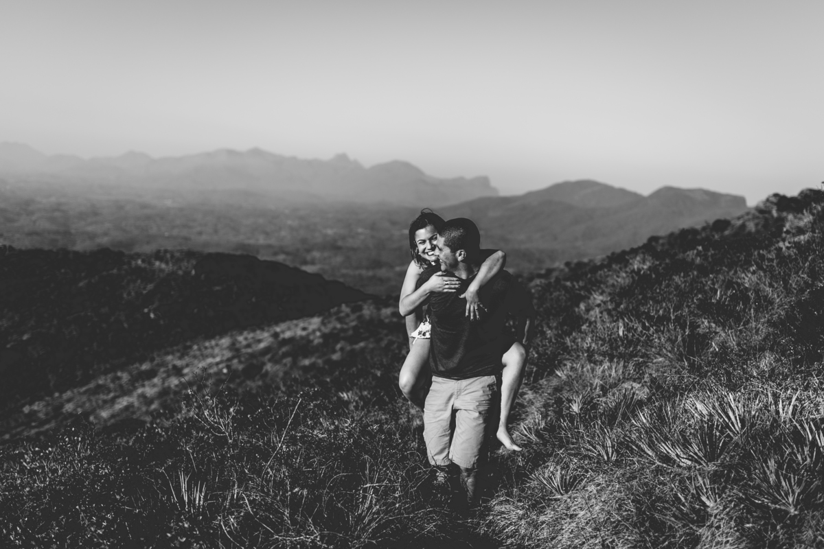 fotografa de familia curitiba - casal Liege e Bruno - montanha