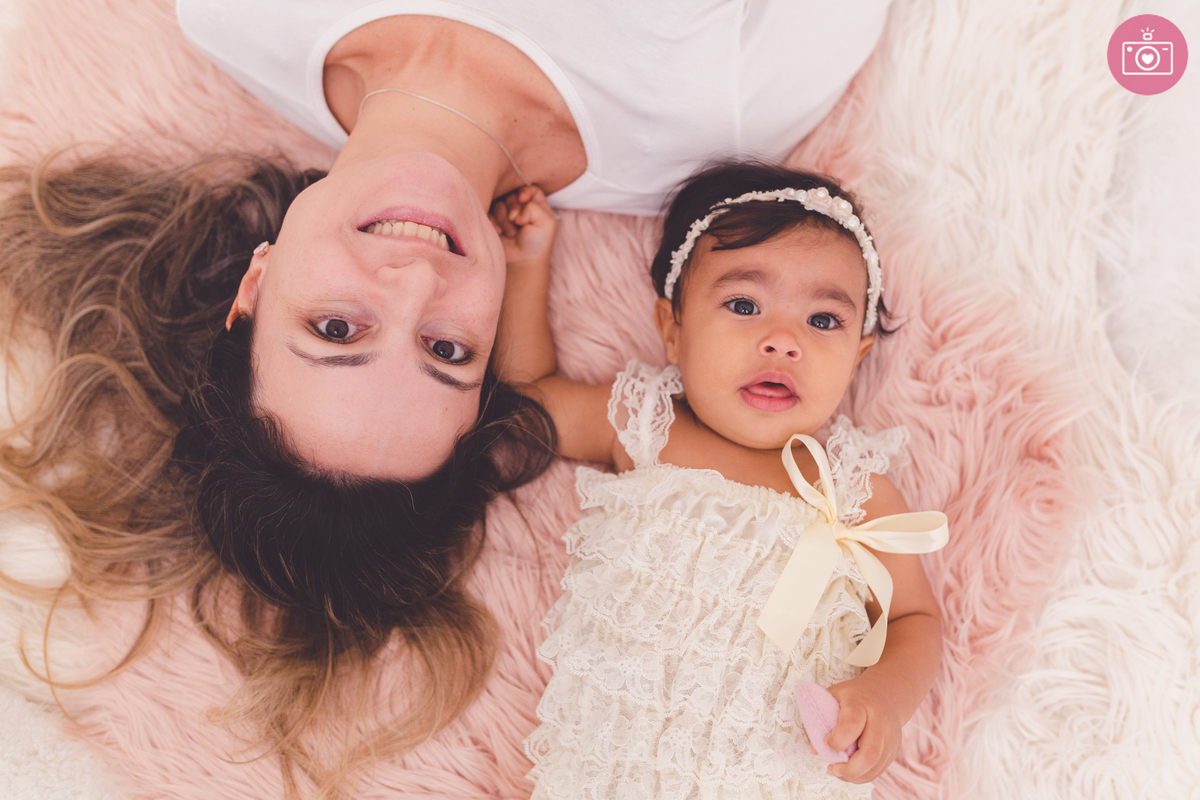 fotografia de familia de curitiba em estudio - acompanhamento laura 11 meses