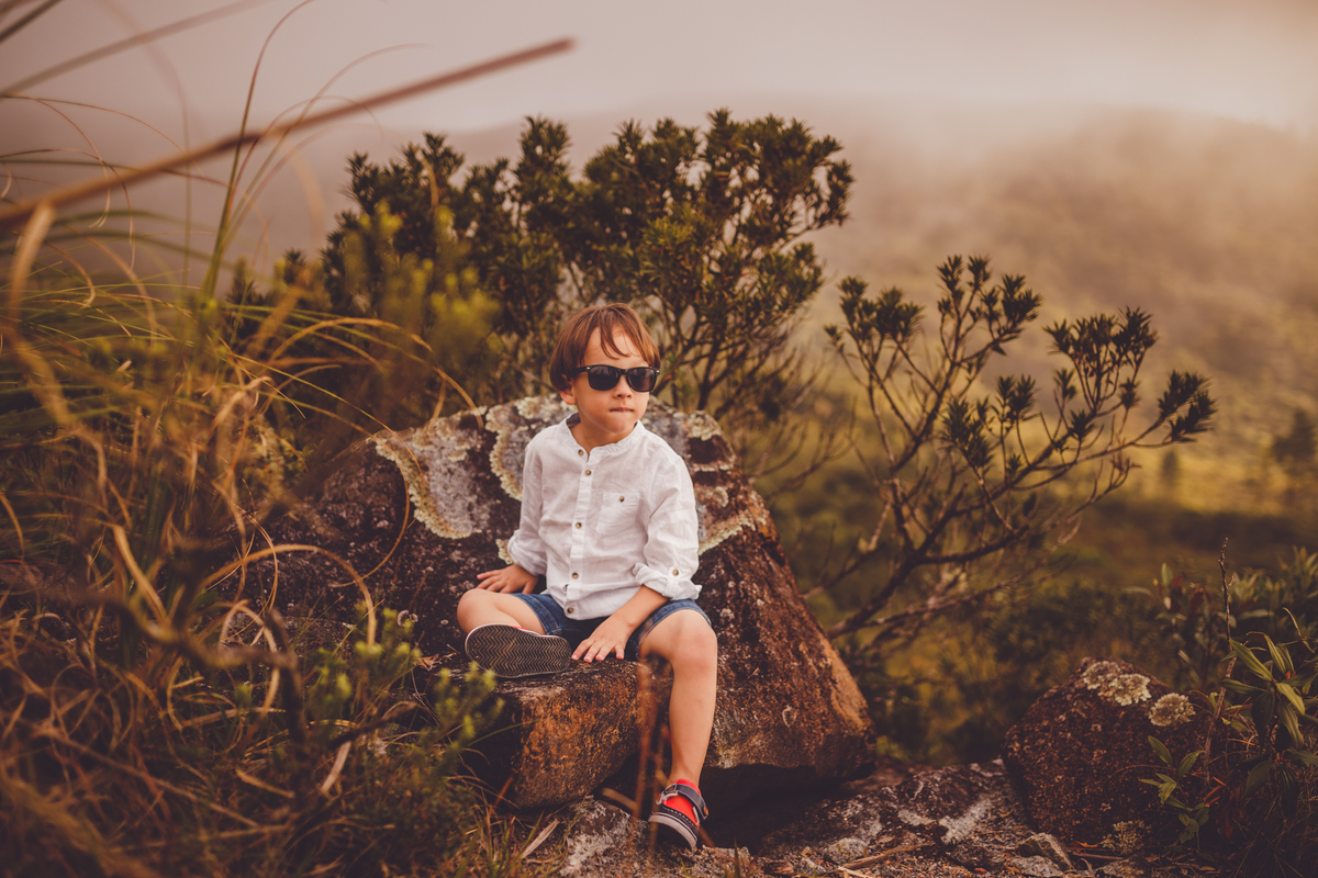 fotografa familia curitiba - Pedro na montanha