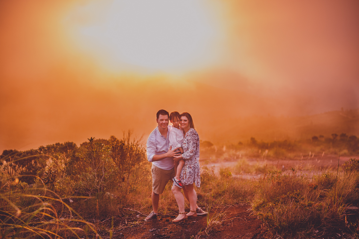fotografa familia curitiba - Pedro na montanha