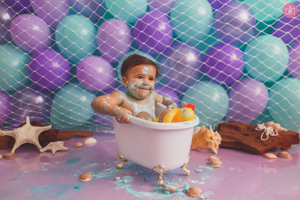 fotografa de familia curitiba - smash the cake Alice fundo do mar - sereia