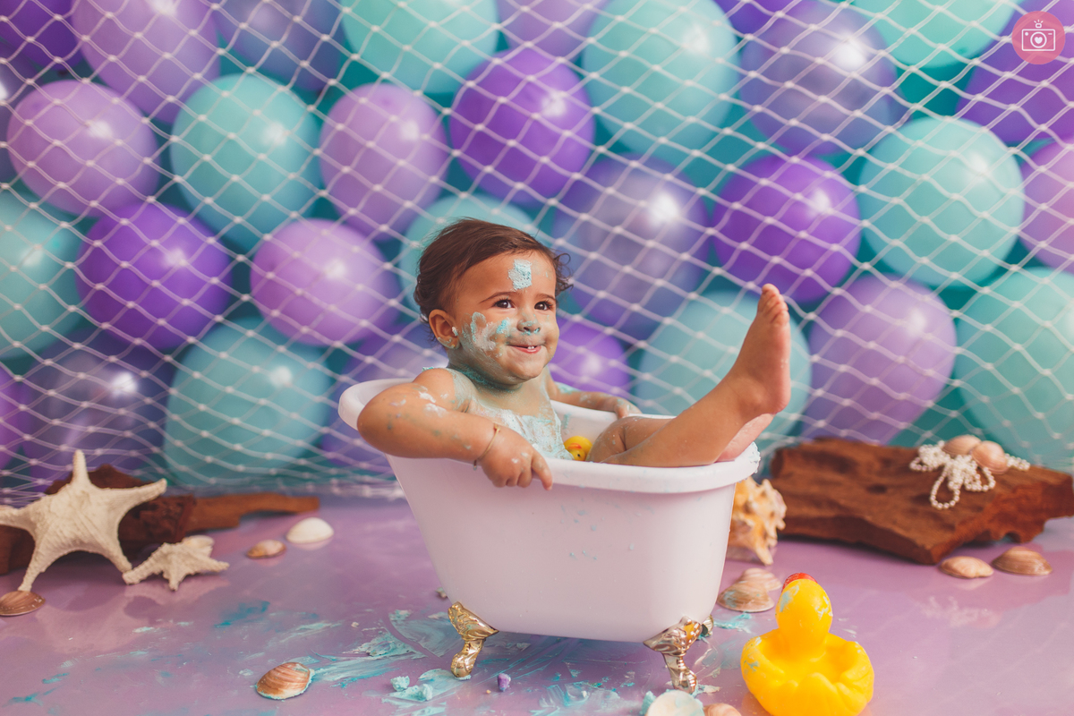 fotografa de familia curitiba - smash the cake Alice fundo do mar - sereia