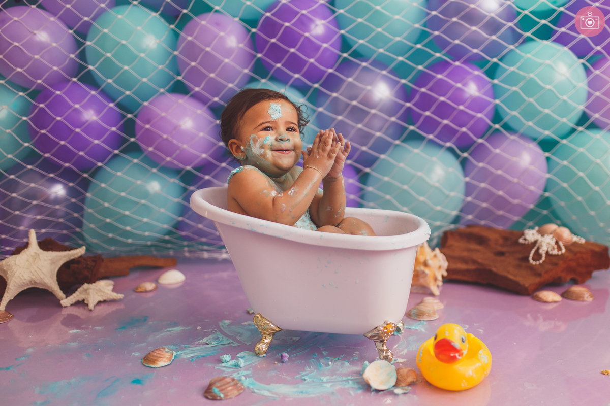 fotografa de familia curitiba - smash the cake Alice fundo do mar - sereia