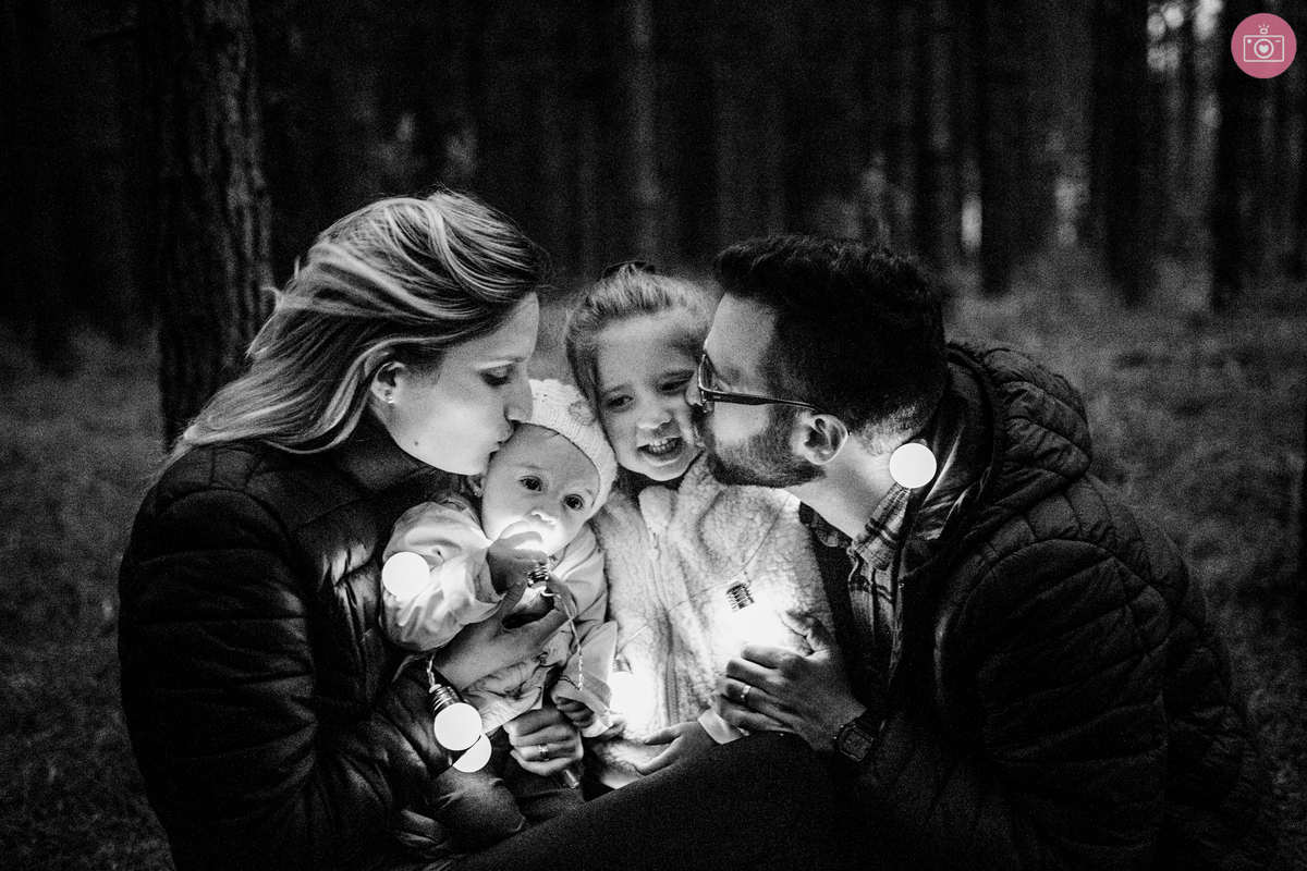 fotografa familia curitiba - acompanhamento trimestral - julia 9 meses - acampamento na floresta