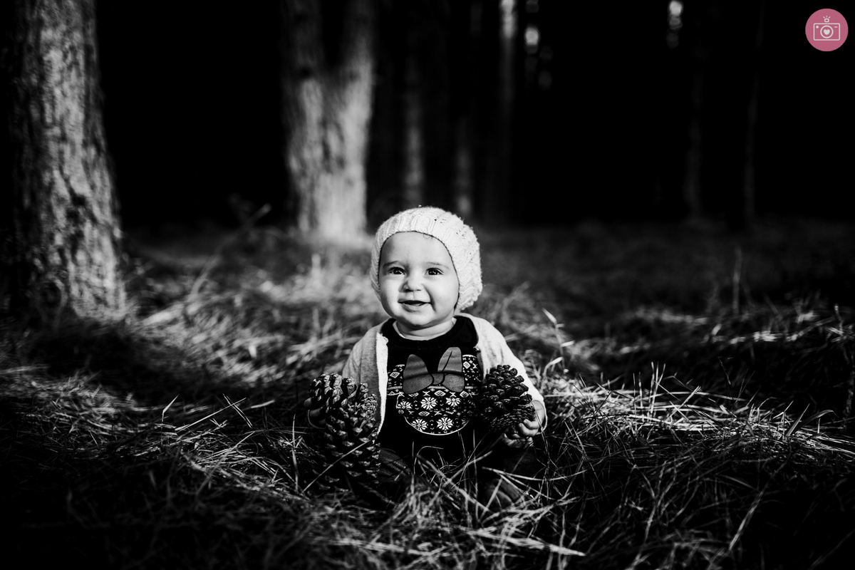 fotografa familia curitiba - acompanhamento trimestral - julia 9 meses - acampamento na floresta
