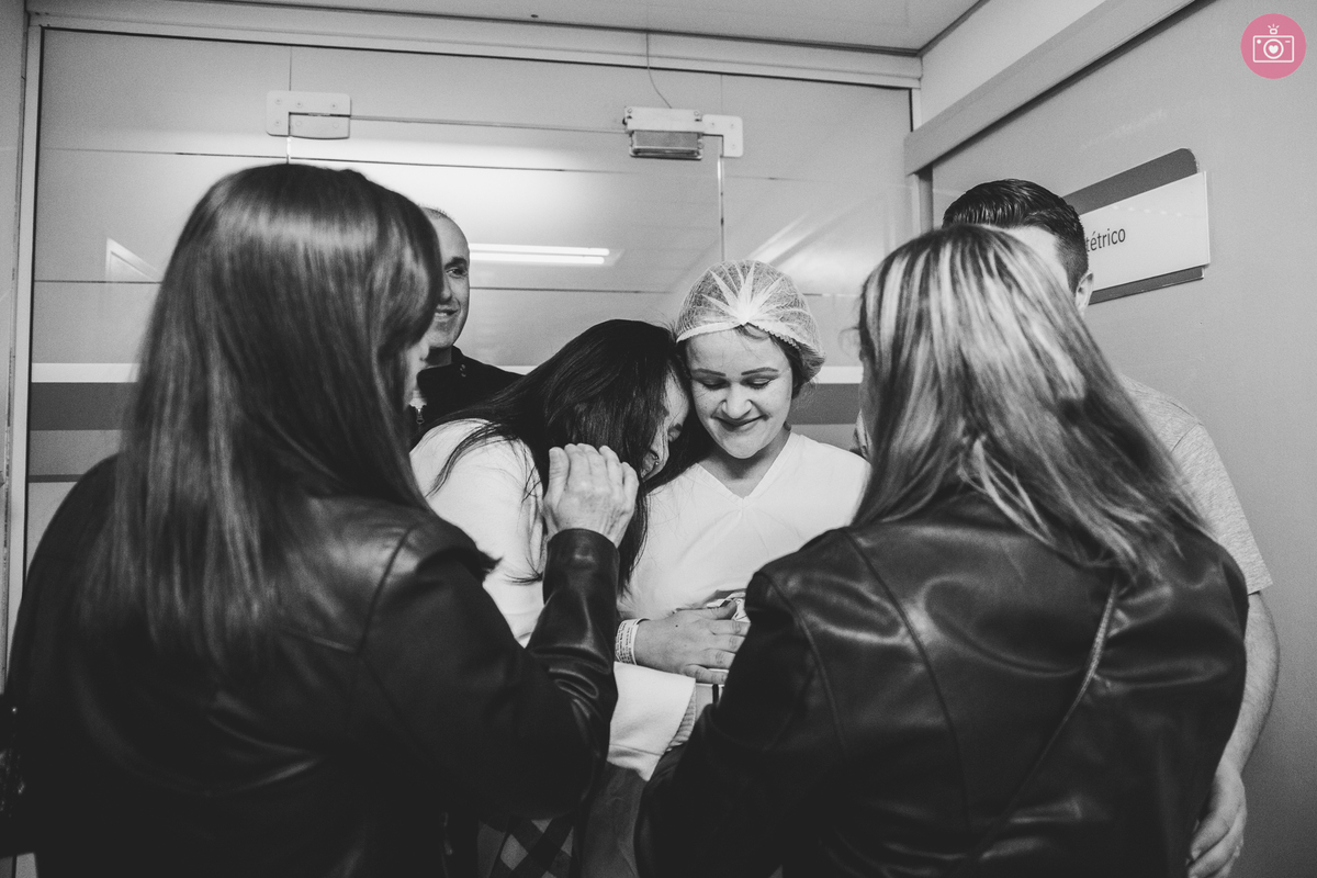 fotografa familia curitiba - nascimento gêmeos Helena e Arthur