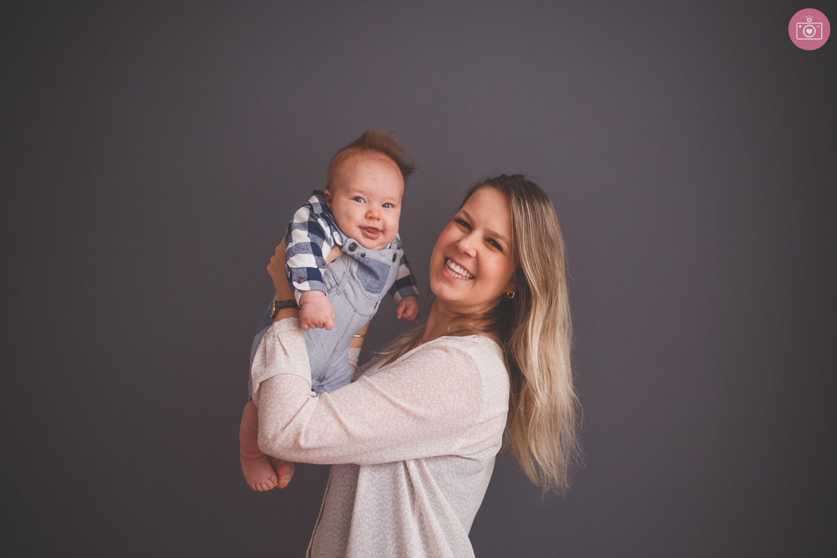 fotografa familia curitiba - acompanhamento 4 meses Antonio studio