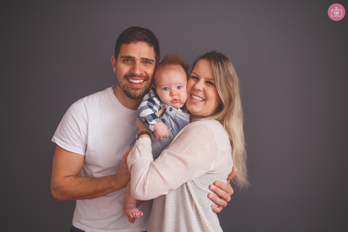 fotografa familia curitiba - acompanhamento 4 meses Antonio studio