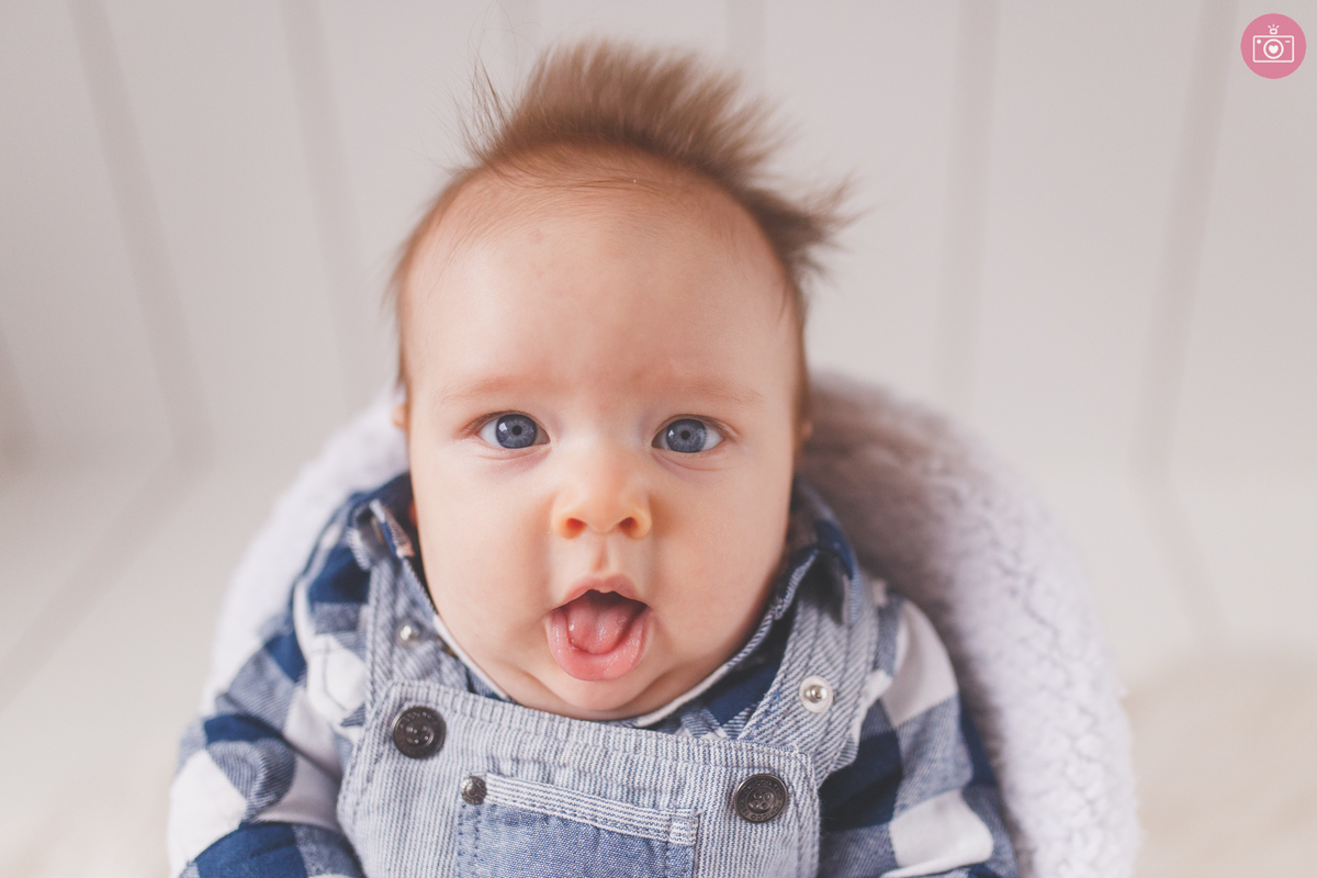 fotografa familia curitiba - acompanhamento 4 meses Antonio studio