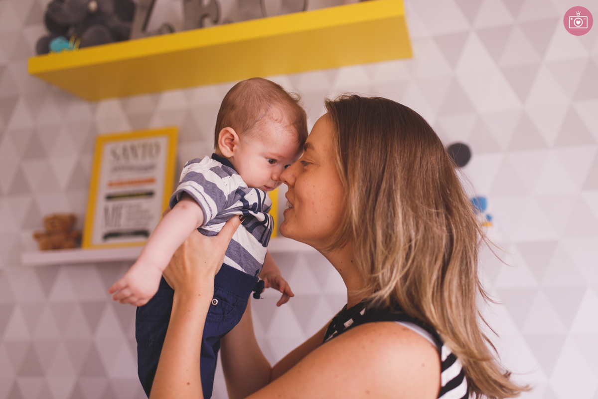 fotografa familia curitiba - lifestyle Leo 4 meses
