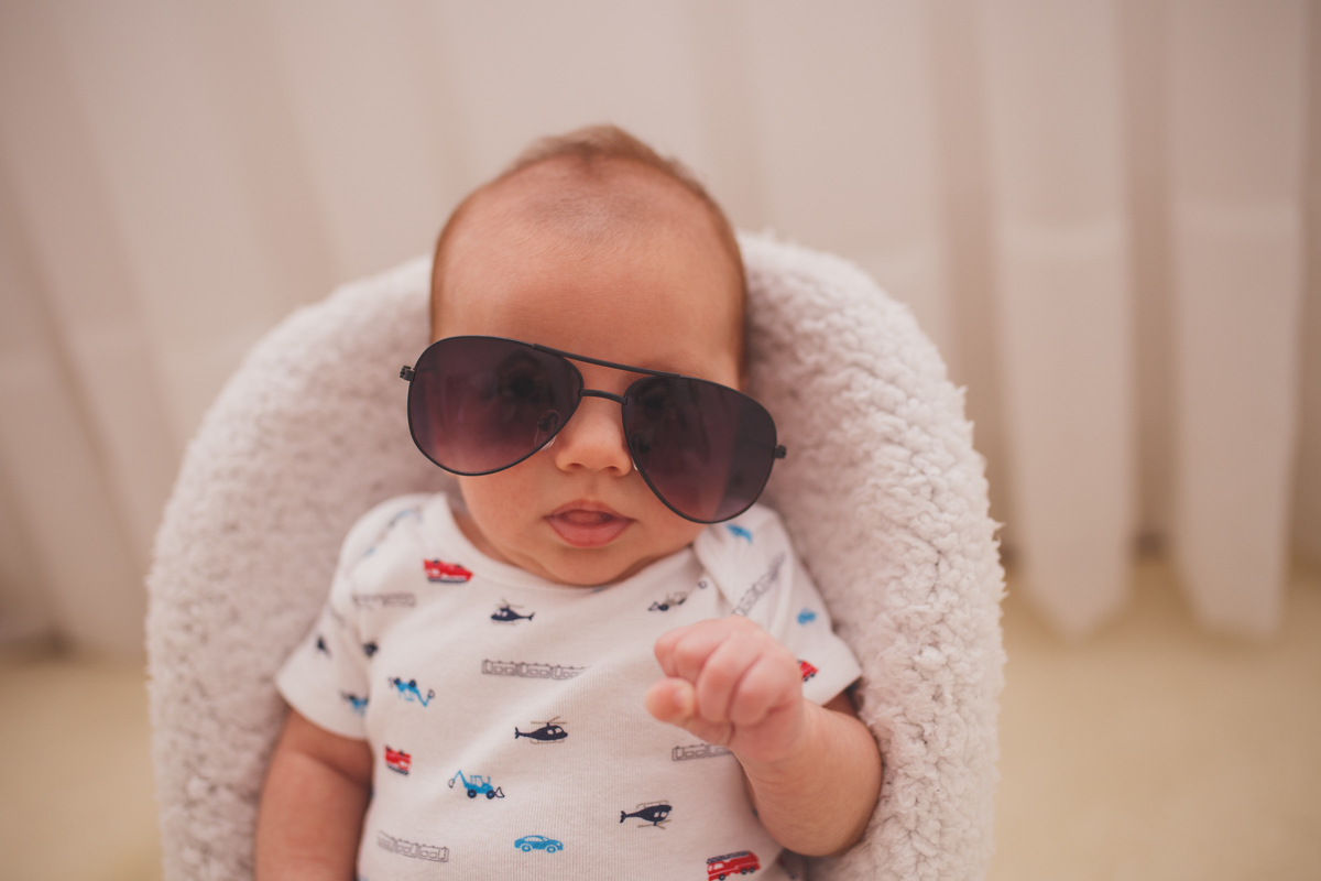 fotografa familia curitiba ensaio estudio acompanhamento mensal artur 2 meses