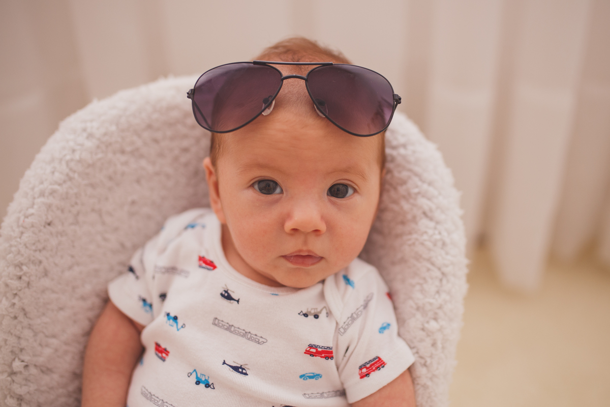 fotografa familia curitiba ensaio estudio acompanhamento mensal artur 2 meses