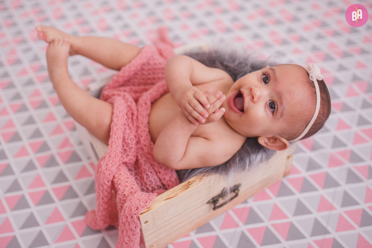 fotografa familia curitiba - acompanhamento trimestral - ensaio estudio