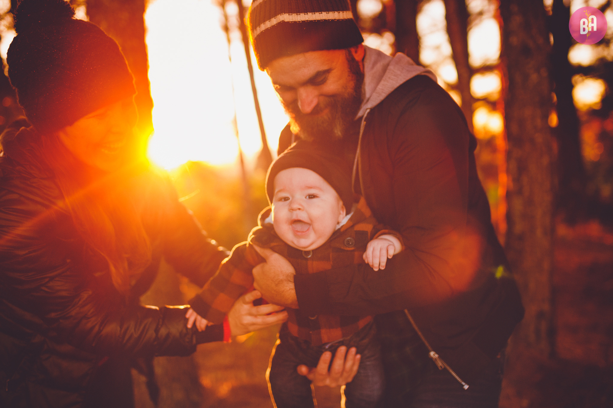 fotografa familia curitiba - acompanhamento bimestral - ensaio externo nascer do sol - bebe