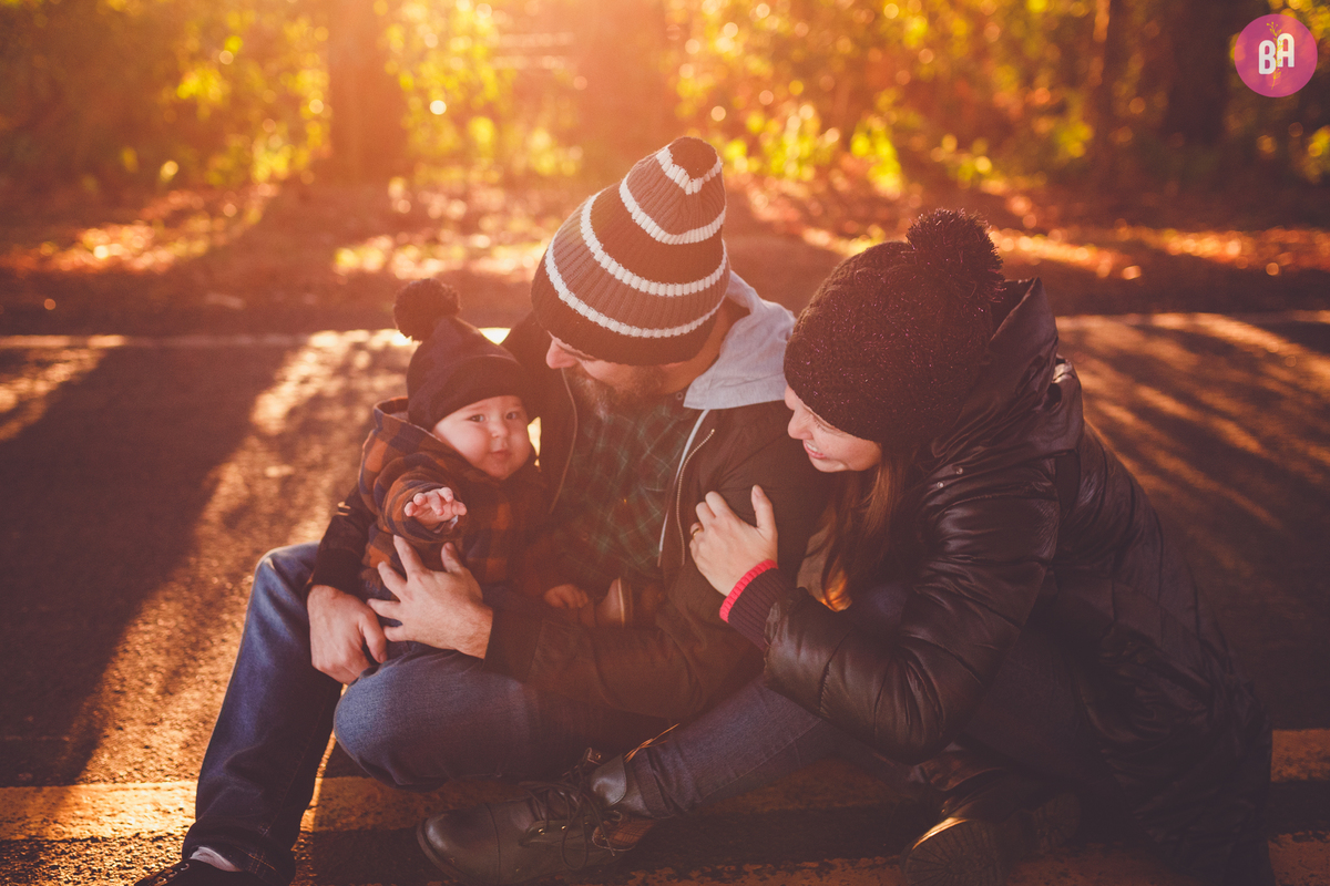 fotografa familia curitiba - acompanhamento bimestral - ensaio externo nascer do sol - bebe