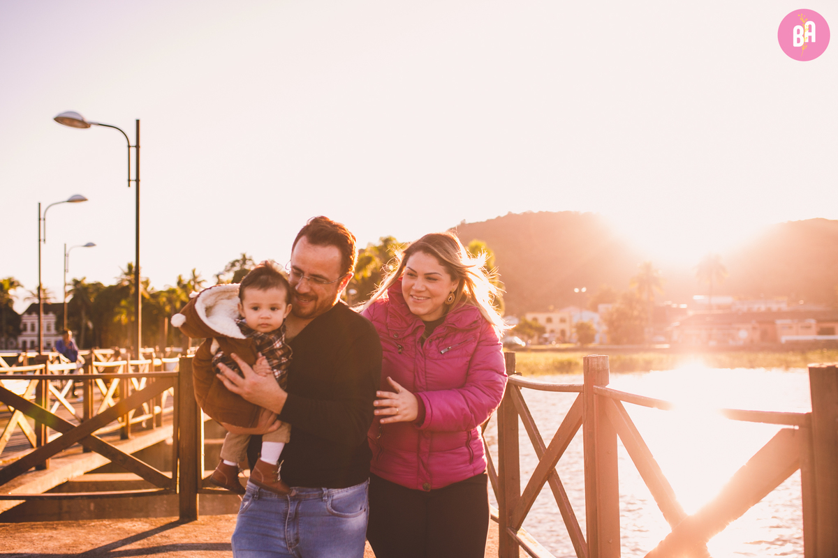 fotografa familia curitiba - acompanhamento trimestral bebe - ensaio externo Antonina morretes