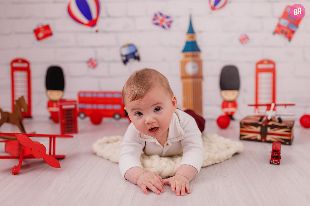 fotografa familia Curitiba - acompanhamento mensal estudio bebe - Artur 6 meses