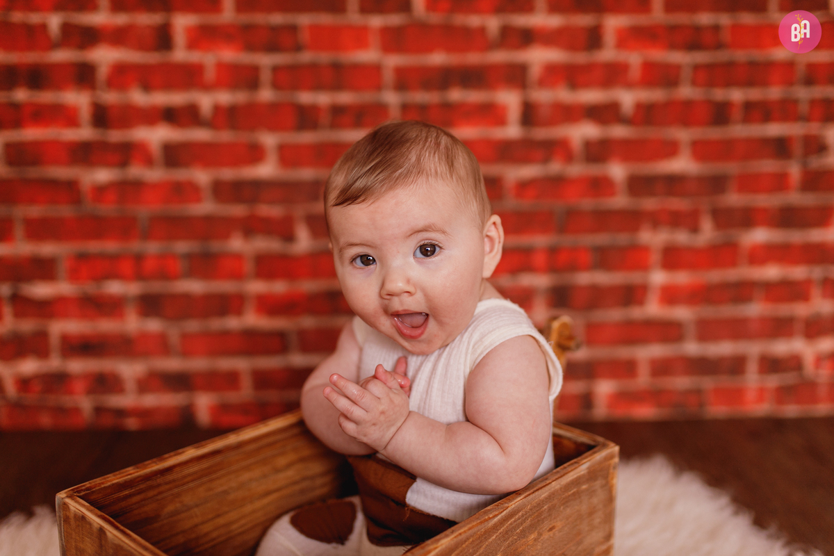 fotografa familia Curitiba - acompanhamento mensal estudio bebe - Artur 6 meses
