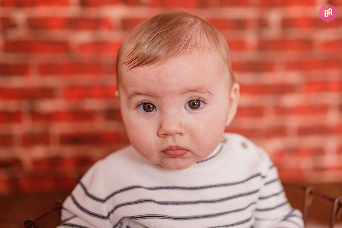 fotografa familia Curitiba - acompanhamento mensal estudio bebe - Artur 6 meses