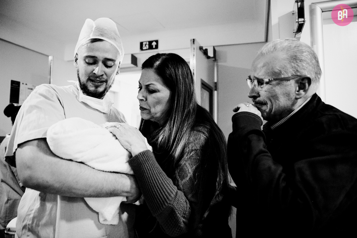 fotografa familia curitiba - nascimento hospital Santa Cruz menino