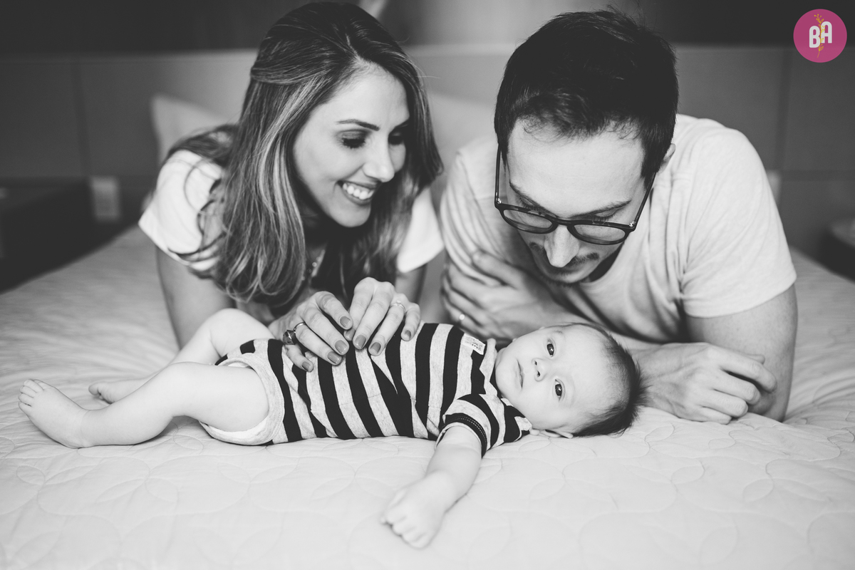 fotografa familia curitiba - ensaio em casa lifestyle - bebe 3 meses 