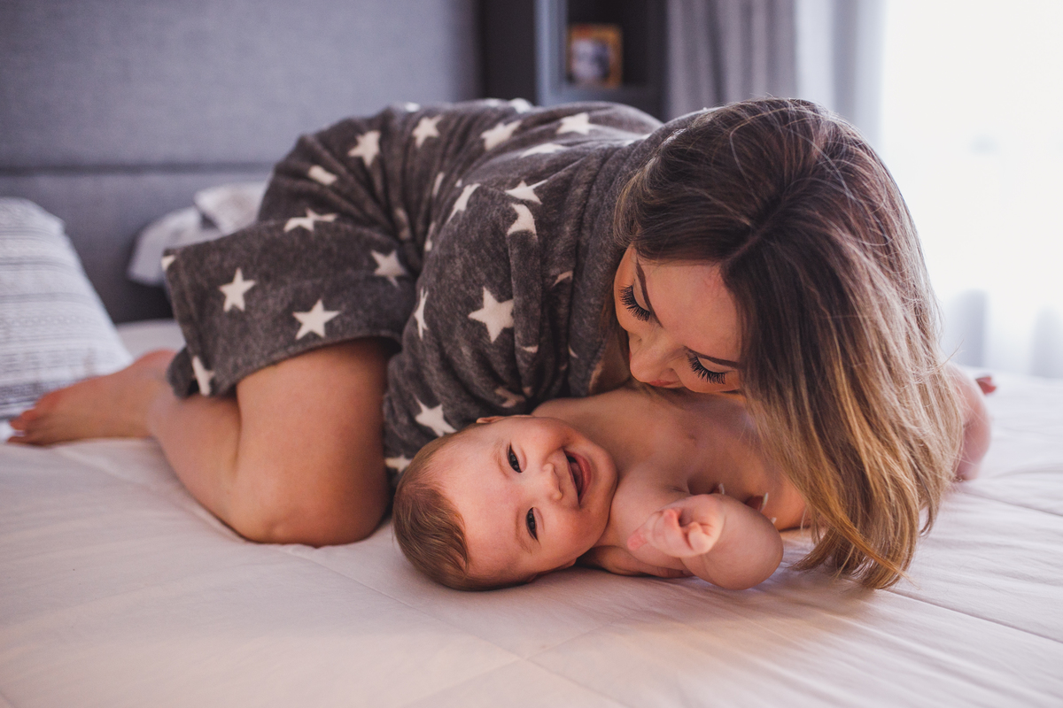 fotografa familia em curitiba - ensaio lifestyle Artur 7 meses