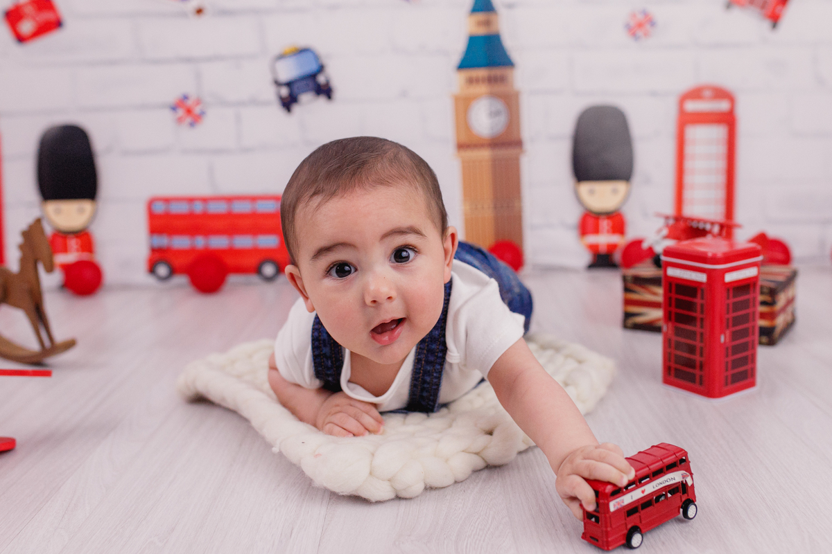 fotografa familia curitiba - acompanhamento mensal - estúdio Gabriel 6 meses