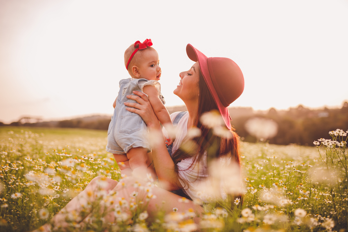fotografa familia curitiba - ensaio externo camomila Helena 7 meses