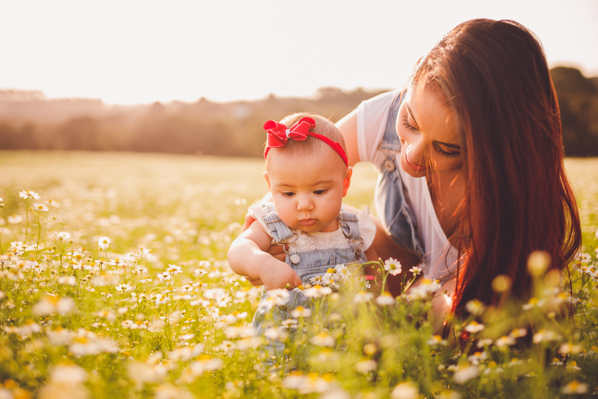 fotografa familia curitiba - ensaio externo camomila Helena 7 meses
