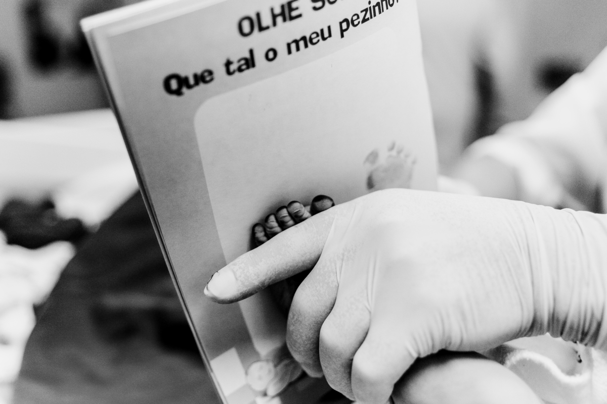 fotografa familia em curitiba - nascimento gemeras Enzo e Gael - hospital graças