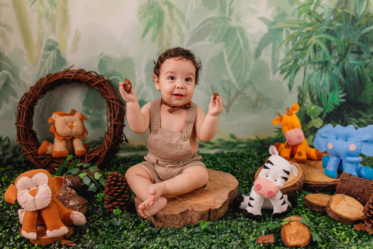 fotografa familia curitiba - ensaio de acompanhamento em estúdio - Noah menino 12 meses