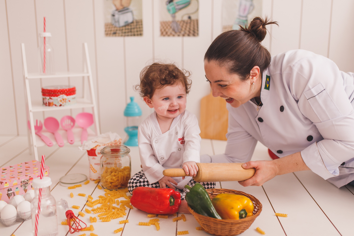 fotografa familia curitiba - ensaio acompanhamento cozinheira Clarice 8 meses