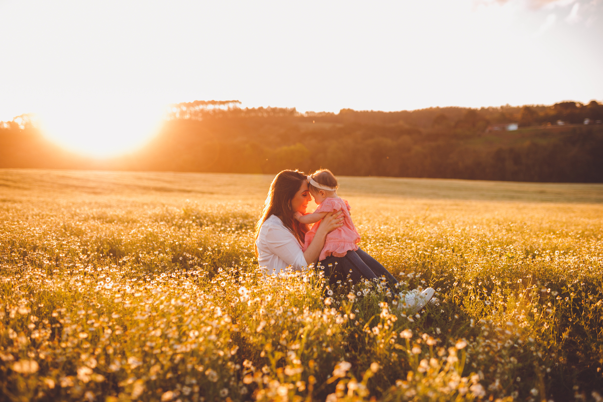fotografa familia curitiba - ensaio externo campo camomila