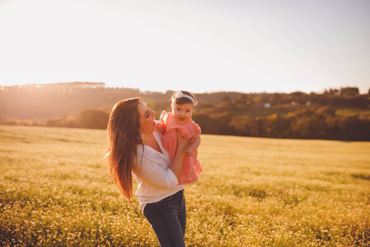 fotografa familia curitiba - ensaio externo campo camomila